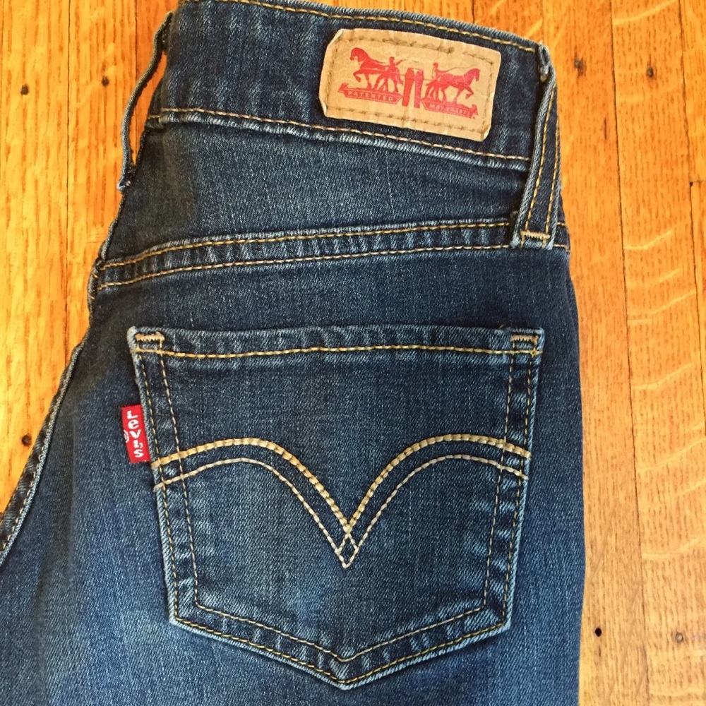 Classic Flare Levi Hot Mom Jeans 518 Superlow